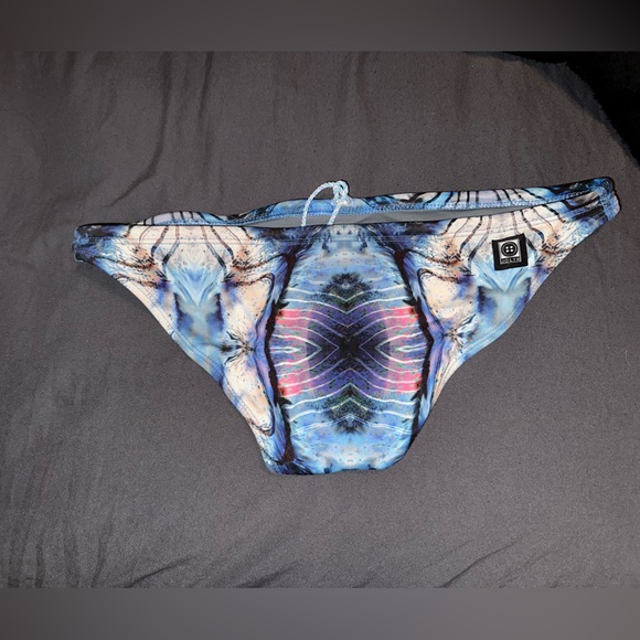 Jolyn Bali Bottoms - Picture 2 of 3